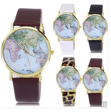 Reloj clásico con tablero de mapa